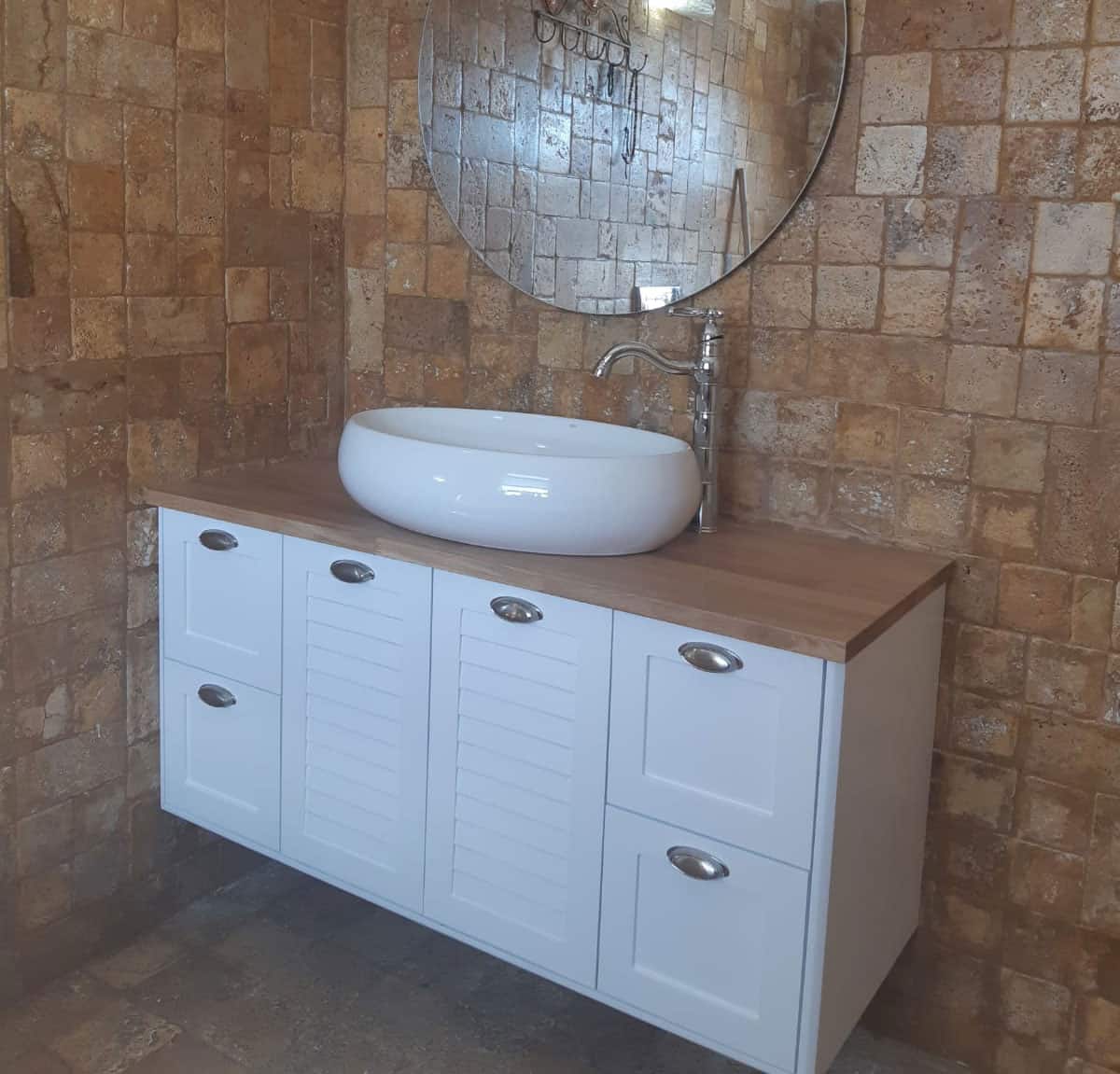 ארונות אמבטיה